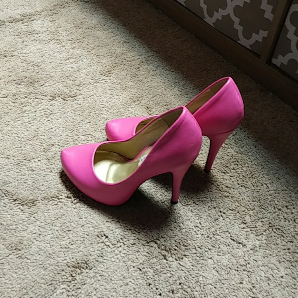 Stylish sexy fushsia pink heels